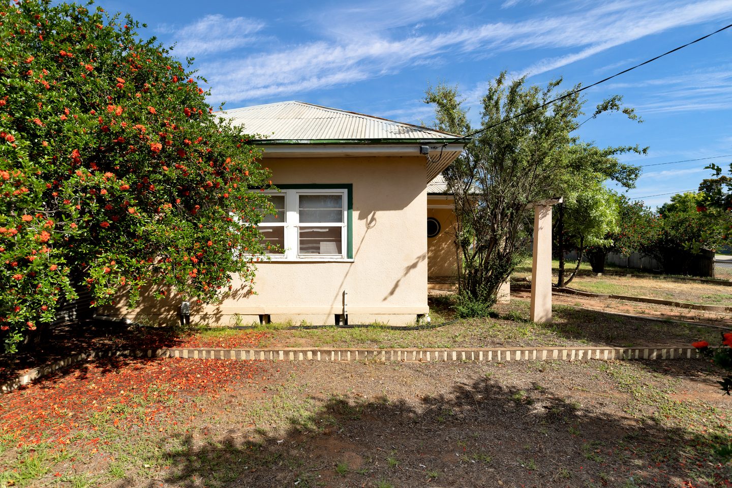 Front facade beside the garden