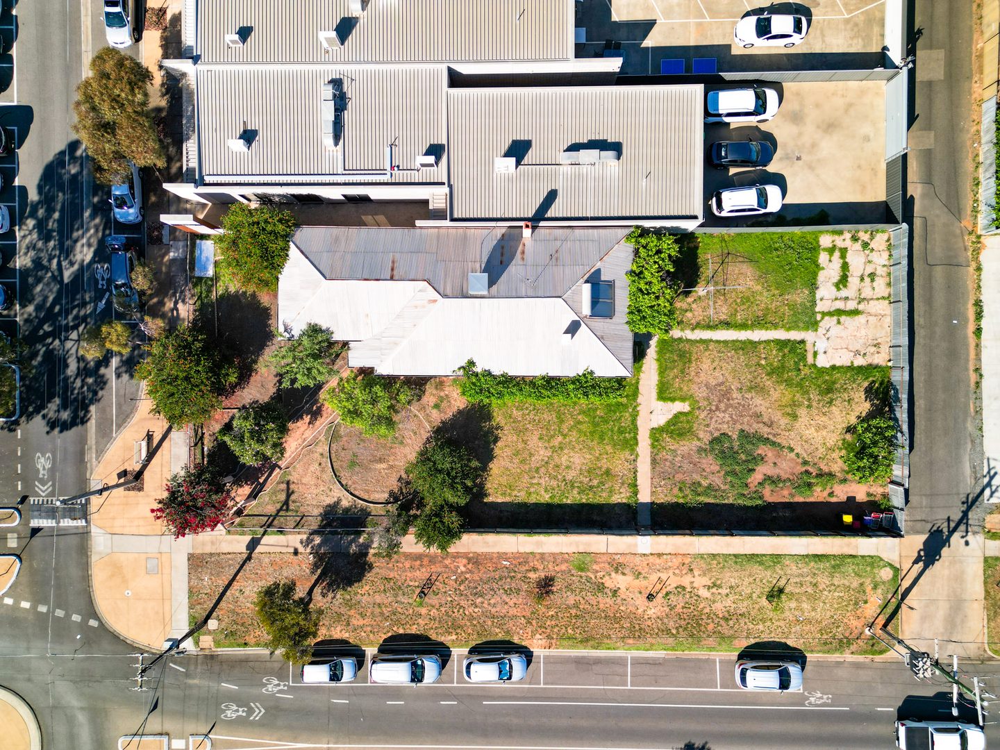 Residence and land viewed from directly above