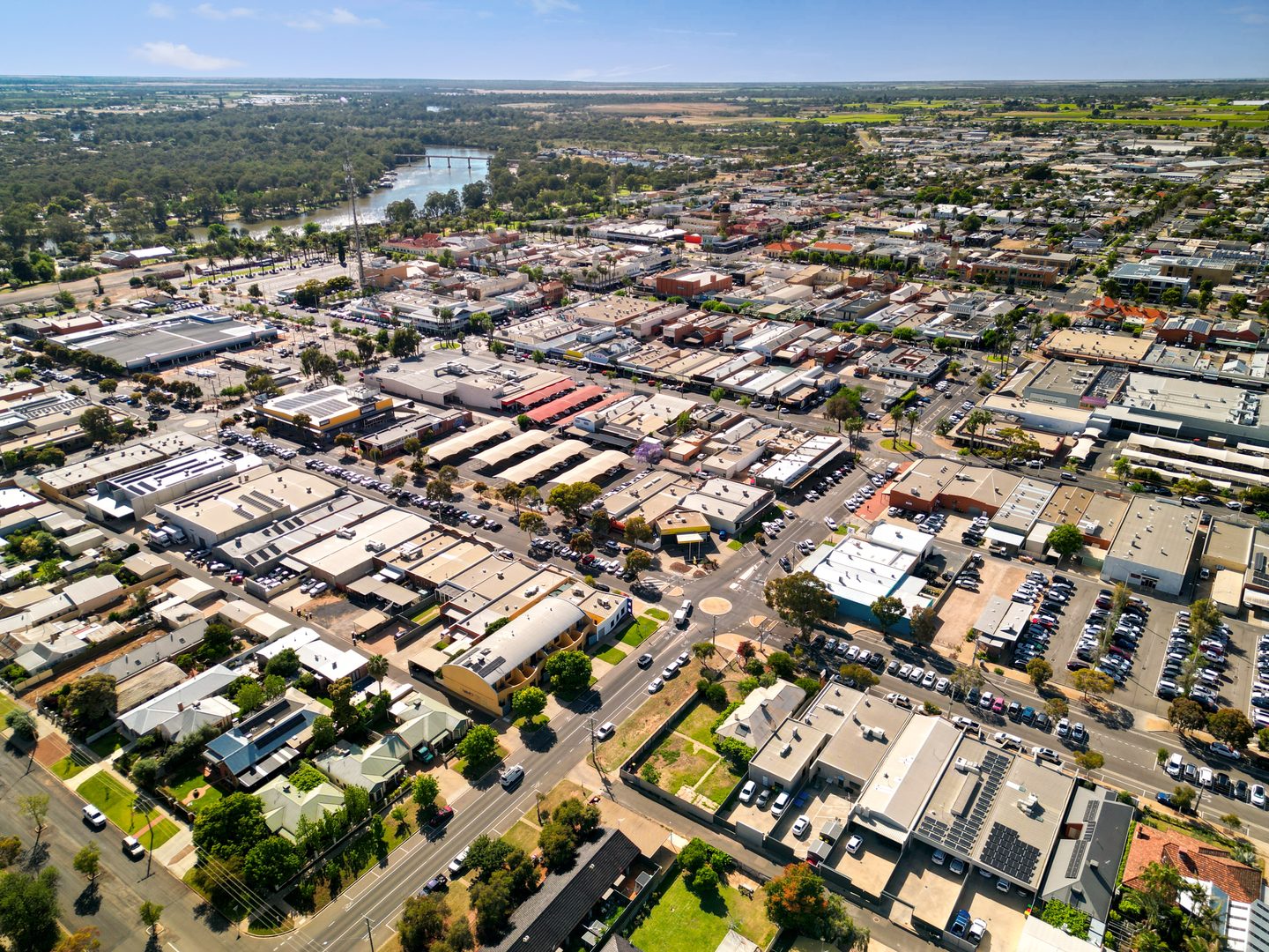 Oblique aerial of central Mildura